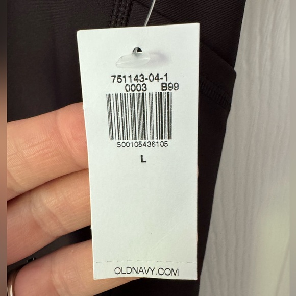 Old Navy 7/8 length powersoft sz L - Picture 3 of 4